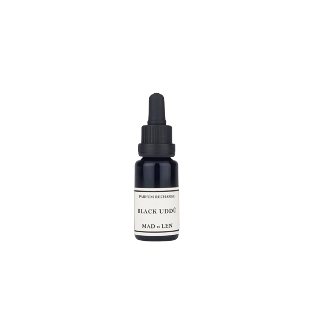 Parce que MAD et LEN est engagé pour une consommation éthique, les Pot Pourri sont pensés pour durer. Les recharges sont composées à 100% de parfum maison et ne contiennent pas d’alcool.