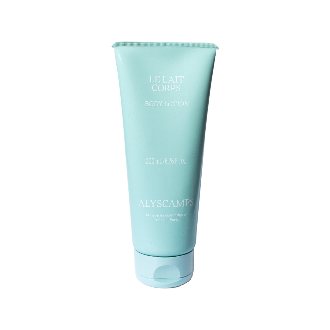 LAIT CORPS d'Alycamps est composé de plusieurs actifs naturels brevetés pour leur efficacité pour les bienfaits hydratants et anti-oxydants. Texture parfumée, légère et non grasse.
