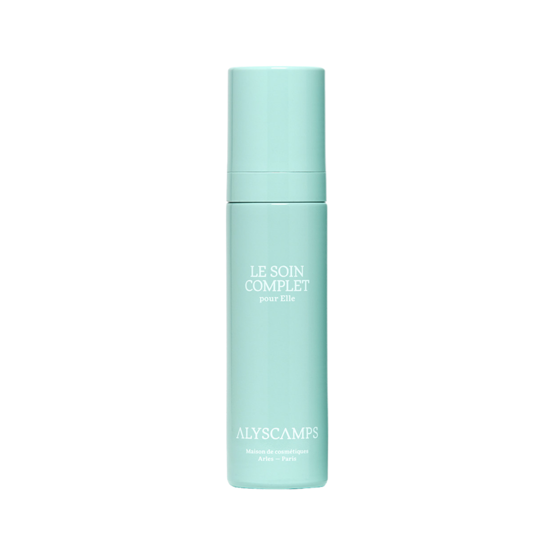 SOIN COMPLET POUR ELLE d'Alyscamps est composé de plusieurs actifs naturels brevetés ou sélectionnés pour leur efficacité prouvée par des résultats scientifiques visant des bienfaits hydratants, anti-oxydants, anti-âge, anti-pollution et éclat du teint.