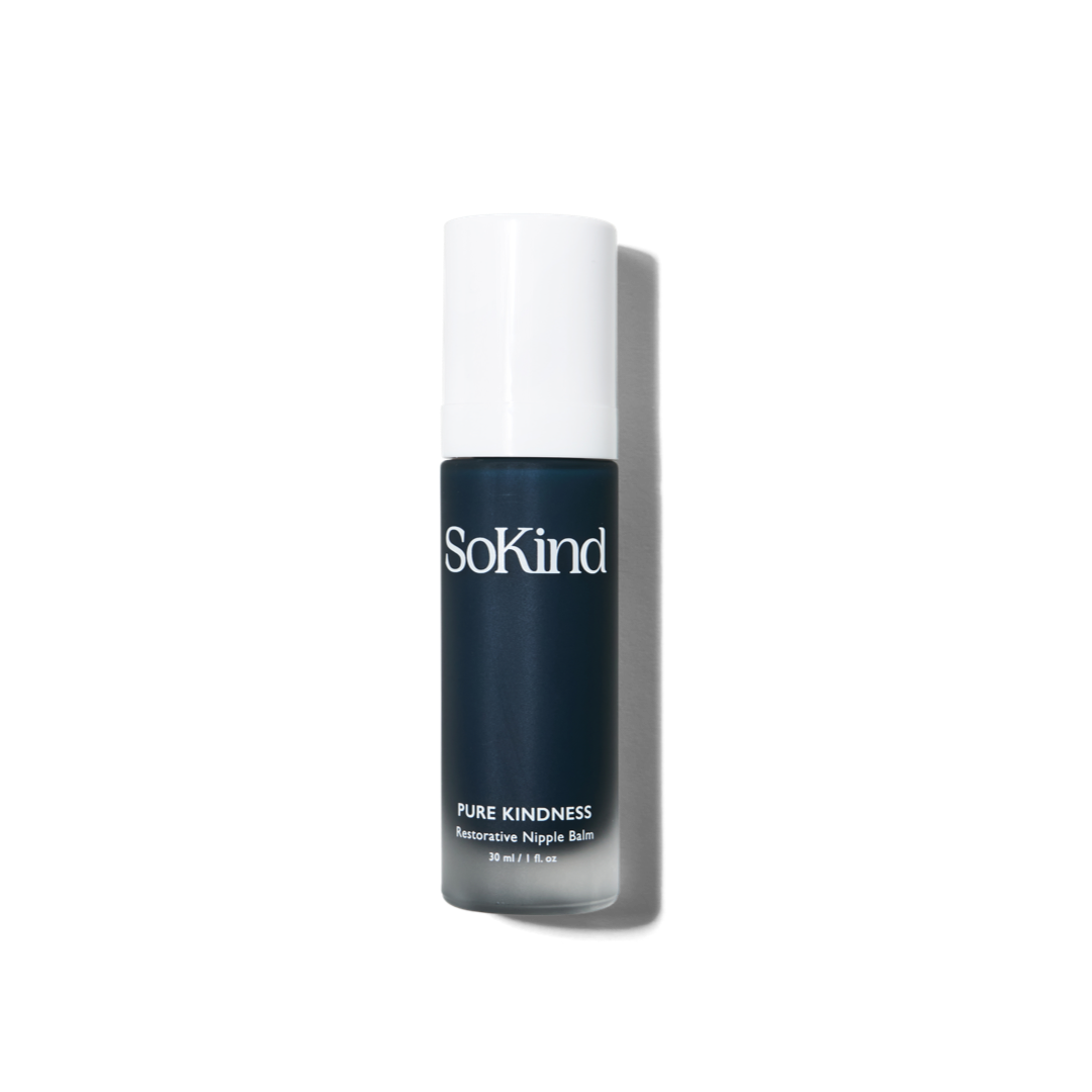 PURE KINDNESS de SOKIND est un baume réparateur botanique apportant une hydratation intense pour revitaliser les mamelons secs, douloureux et crevassés. Formulé avec des huiles riches en acides gras et des antioxydants naturels pour offrir une réparation ciblée immédiate. Exclusivité THE CARE