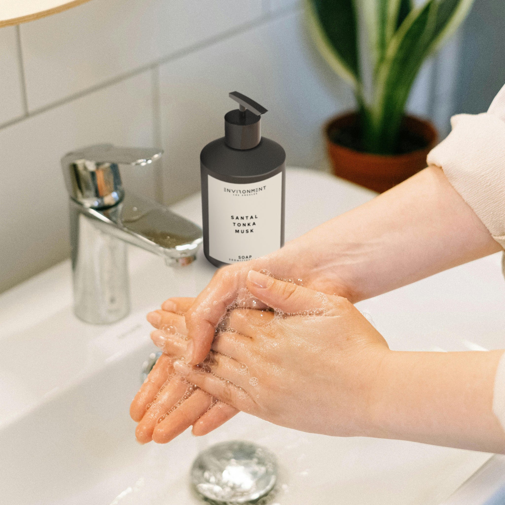 Santal | Tonka | Musk Hand Soap (Inspired by Le Labo Santal® and 1 Hotel®)