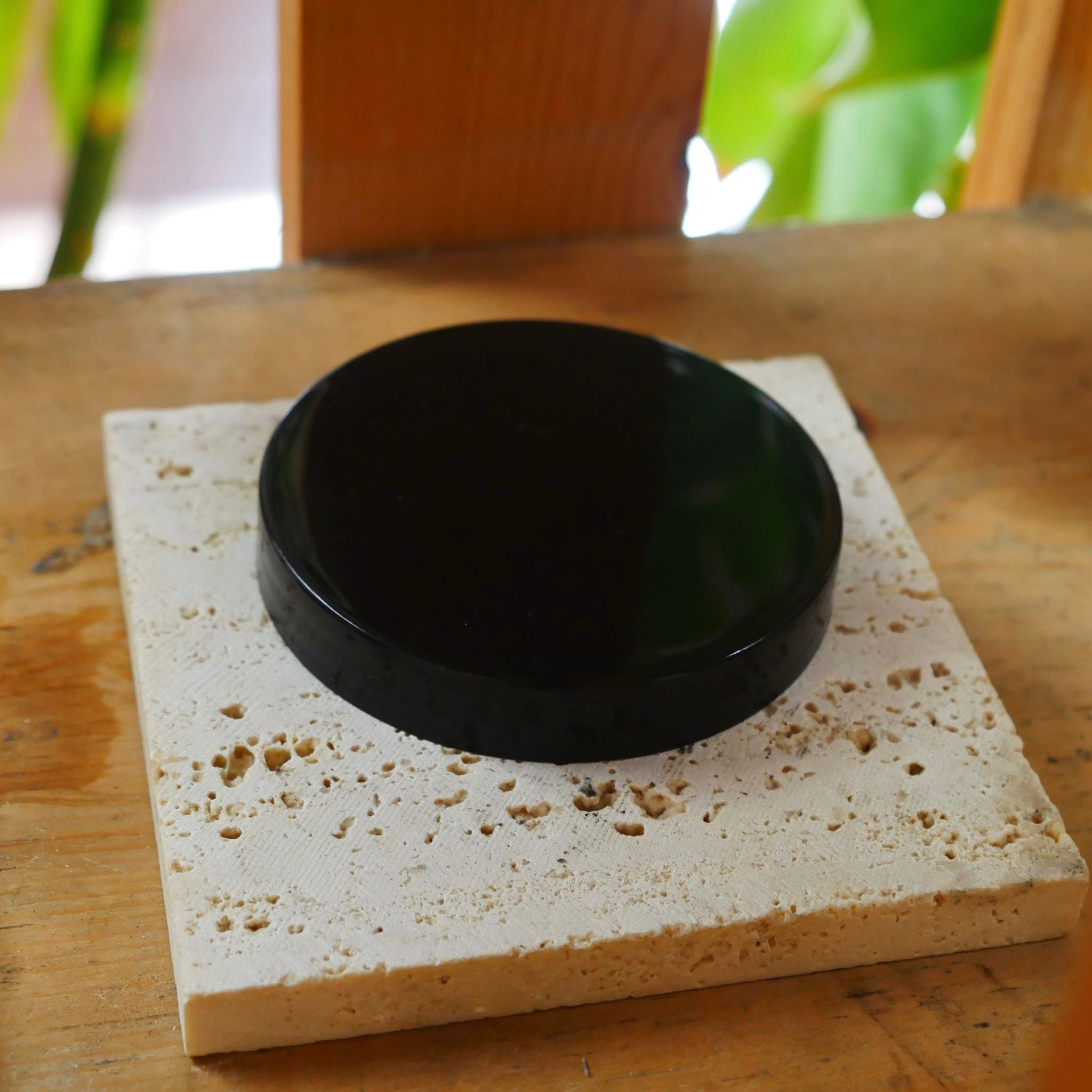 4oz_Straight-sided-Jar-Lid_Black
