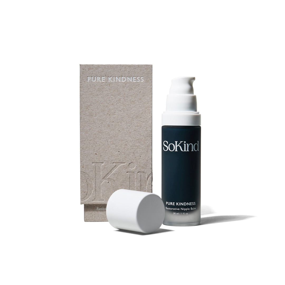 PURE KINDNESS de SOKIND est un baume réparateur botanique apportant une hydratation intense pour revitaliser les mamelons secs, douloureux et crevassés. Formulé avec des huiles riches en acides gras et des antioxydants naturels pour offrir une réparation ciblée immédiate. Exclusivité THE CARE